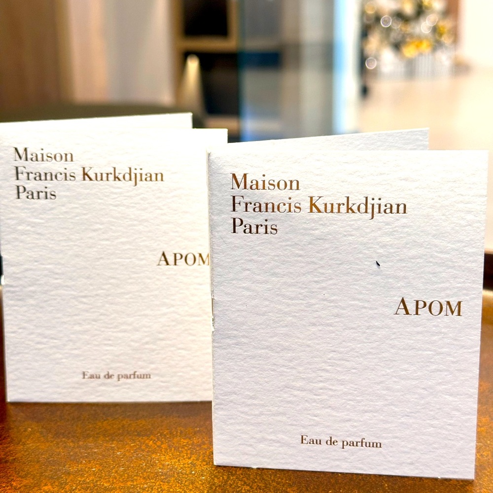 Maison F Kurkdjian APOM two samples unisex